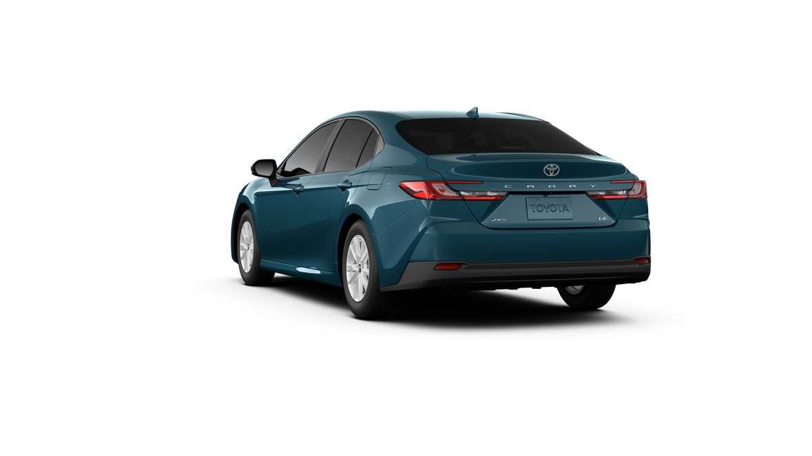 2025 Toyota Camry LE 4