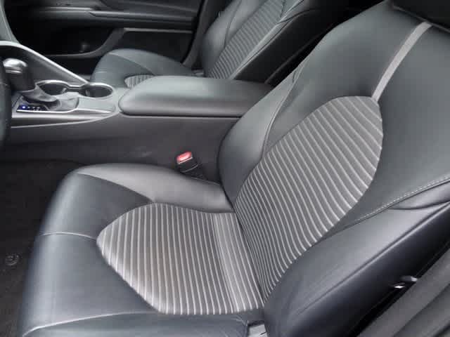 Thumbnail: 2021 Toyota Camry - 6