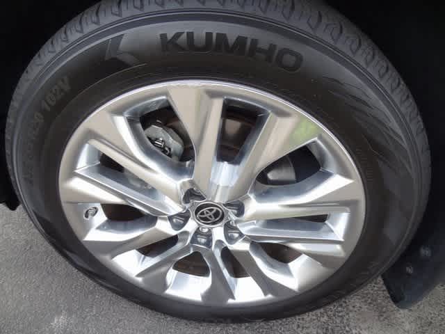 Thumbnail: 2023 Toyota Highlander - 13