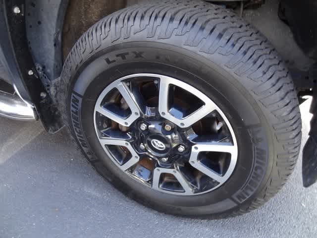 Thumbnail: 2015 Toyota Tundra - 17