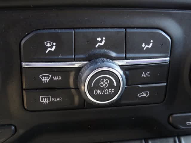 Thumbnail: 2019 Chevrolet Silverado 1500 - 17