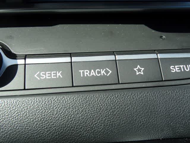 Thumbnail: 2025 Hyundai Elantra - 21