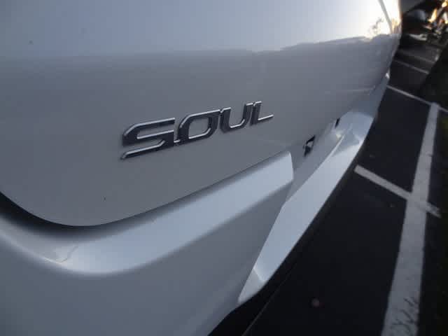 Thumbnail: 2023 Kia Soul - 15