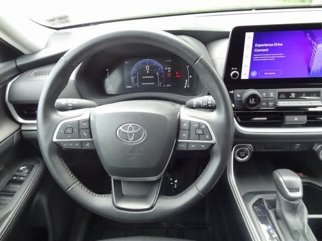 Thumbnail: 2024 Toyota Grand Highlander - 16