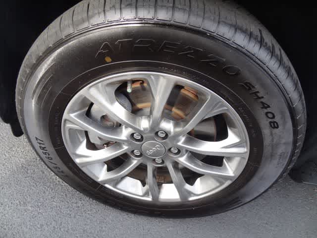 Thumbnail: 2020 Jeep Cherokee - 19