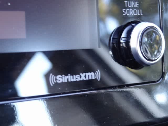 Thumbnail: 2023 Toyota Camry - 28