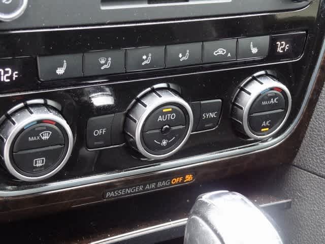 Thumbnail: 2014 Volkswagen Passat - 22