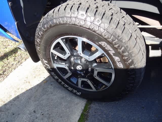 Thumbnail: 2016 Toyota Tundra - 12