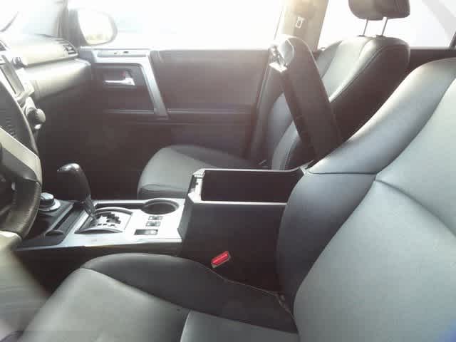 Thumbnail: 2017 Toyota 4Runner - 8