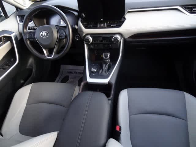 Thumbnail: 2025 Toyota RAV4 - 22