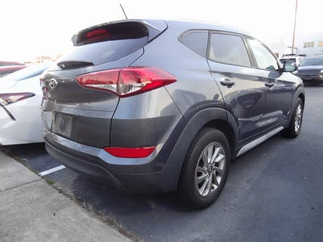 Thumbnail: 2017 Hyundai Tucson - 4