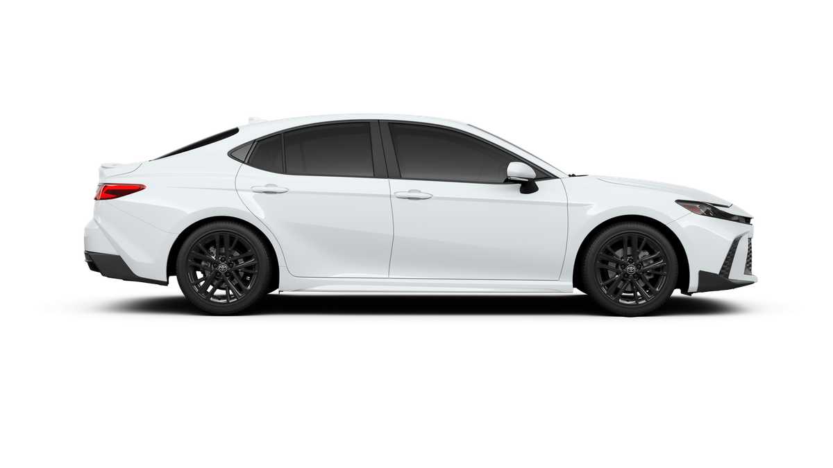 Thumbnail: 2025 Toyota Camry - 12