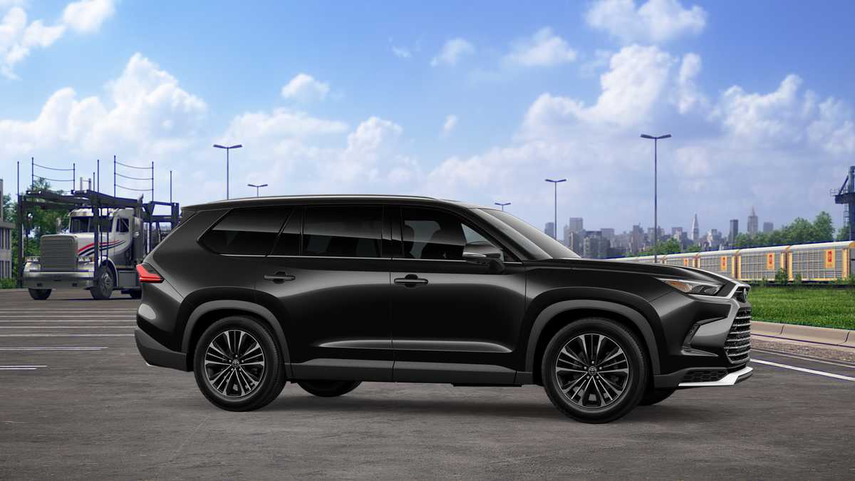 Thumbnail: 2026 Toyota Grand Highlander - 13