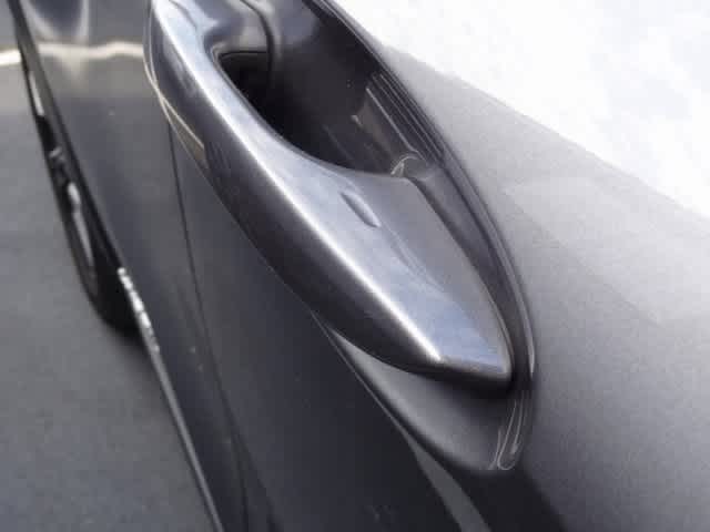 Thumbnail: 2021 Lexus UX - 17