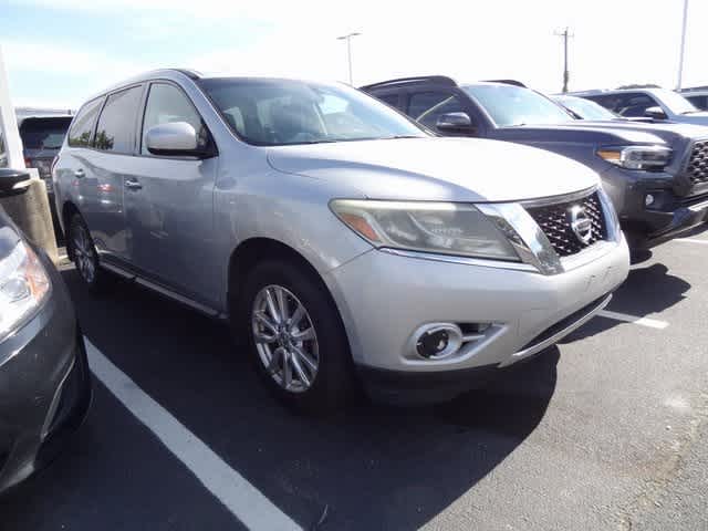 Thumbnail: 2013 Nissan Pathfinder - 3