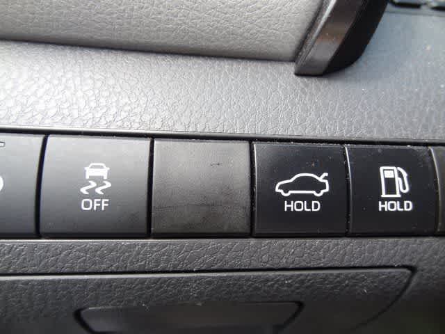 Thumbnail: 2023 Toyota Camry - 11