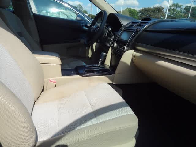 Thumbnail: 2012 Toyota Camry - 20