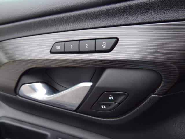 Thumbnail: 2023 GMC Terrain - 18