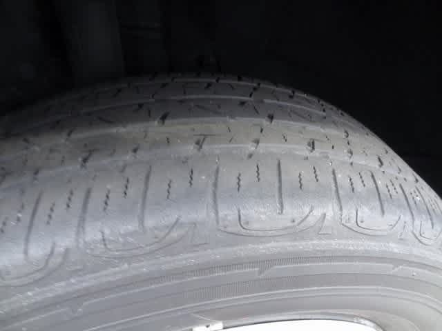 Thumbnail: 2021 Toyota RAV4 - 10