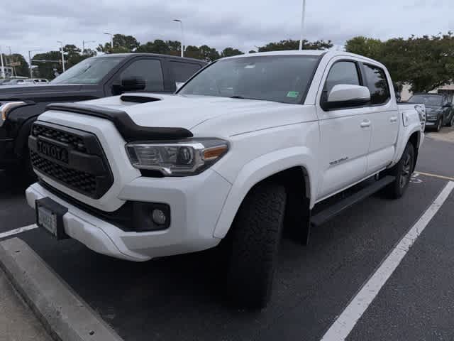 Thumbnail: 2017 Toyota Tacoma - 1
