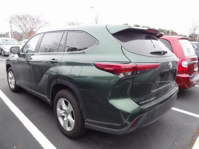 Thumbnail: 2023 Toyota Highlander - 4