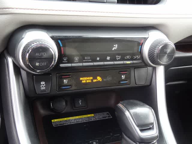 Thumbnail: 2021 Toyota RAV4 - 30