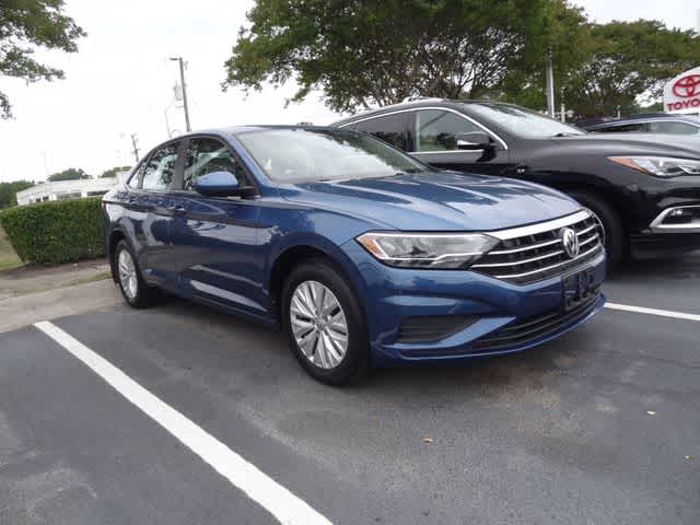 Thumbnail: 2020 Volkswagen Jetta - 3