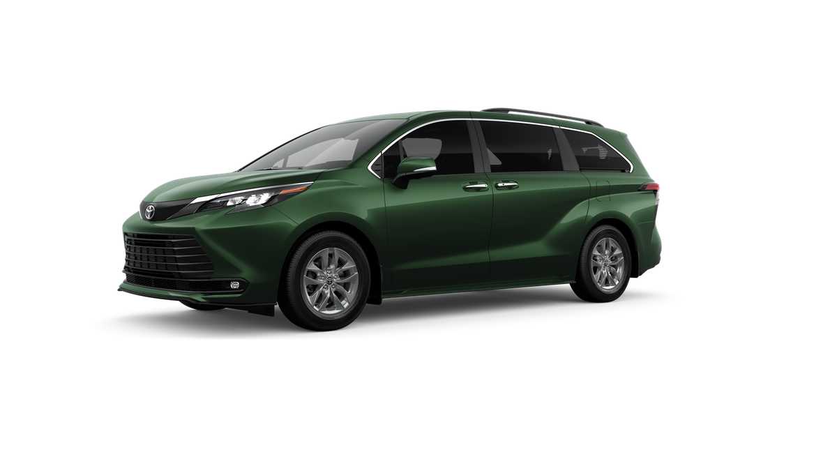 Thumbnail: 2026 Toyota Sienna - 2