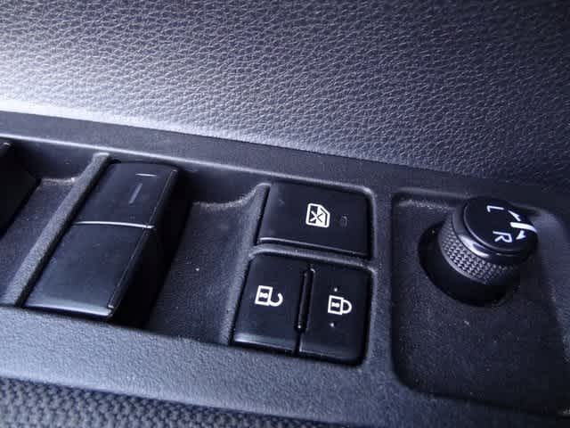 Thumbnail: 2022 Toyota Corolla - 13