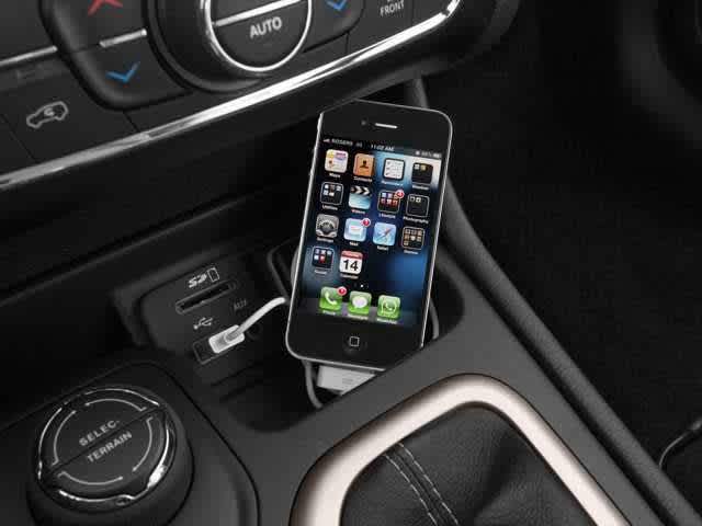 Thumbnail: 2017 Jeep Cherokee - 16