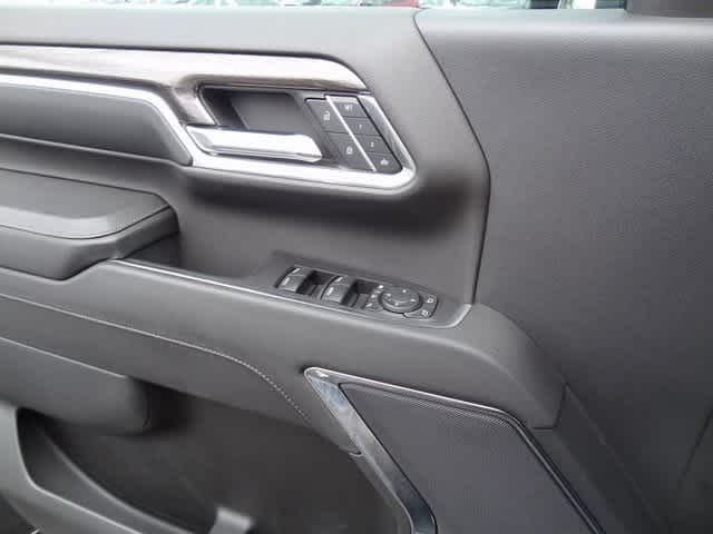 Thumbnail: 2024 Chevrolet Silverado 2500 - 7