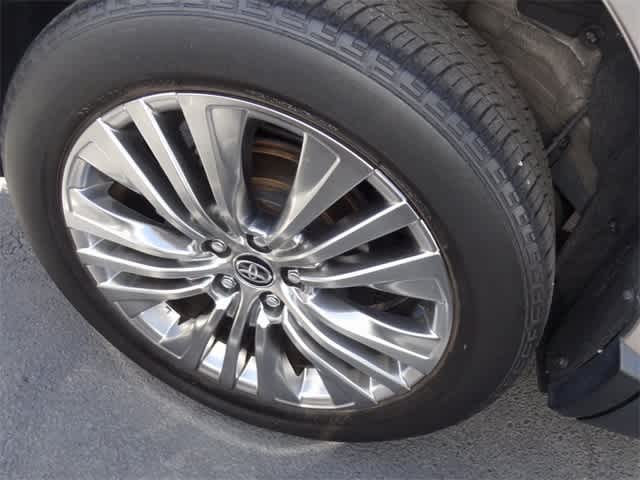 Thumbnail: 2022 Toyota Venza - 23