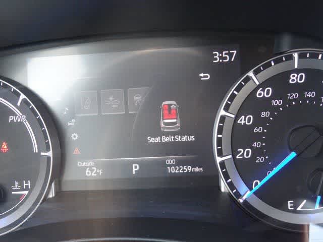 Thumbnail: 2023 Toyota Highlander - 24