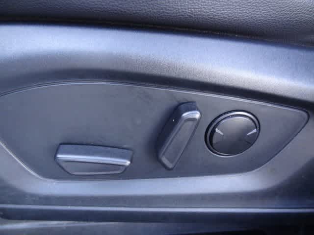 Thumbnail: 2023 Ford Explorer - 7