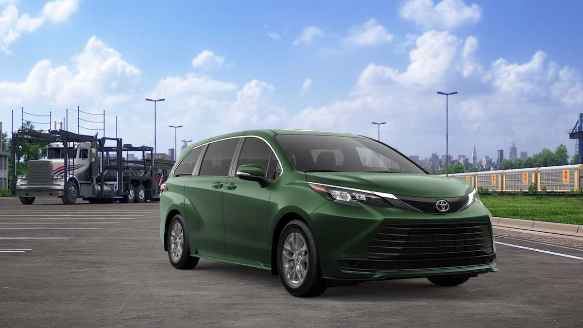 Thumbnail: 2026 Toyota Sienna - 15