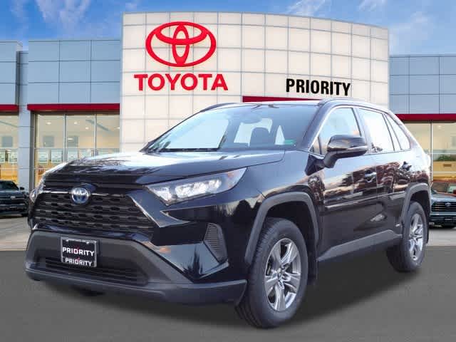Thumbnail: 2022 Toyota RAV4 - 1