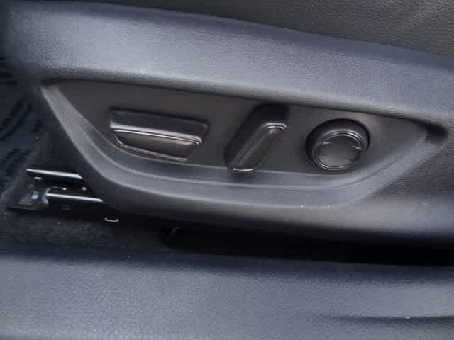 Thumbnail: 2025 Toyota Camry - 7