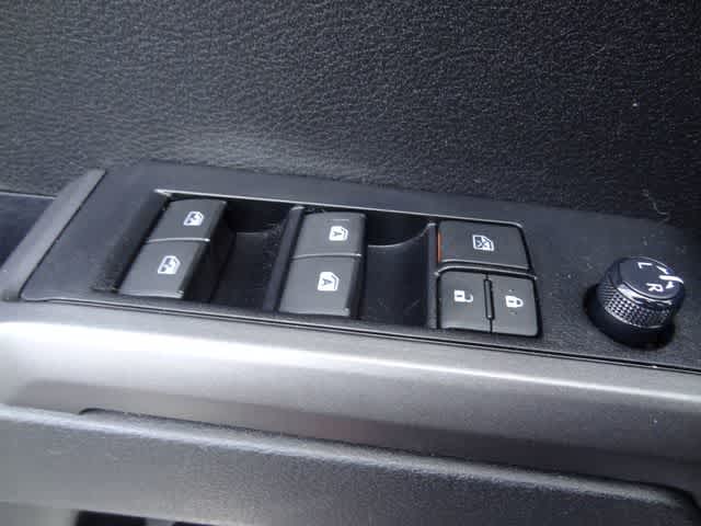 Thumbnail: 2023 Toyota Tacoma - 11