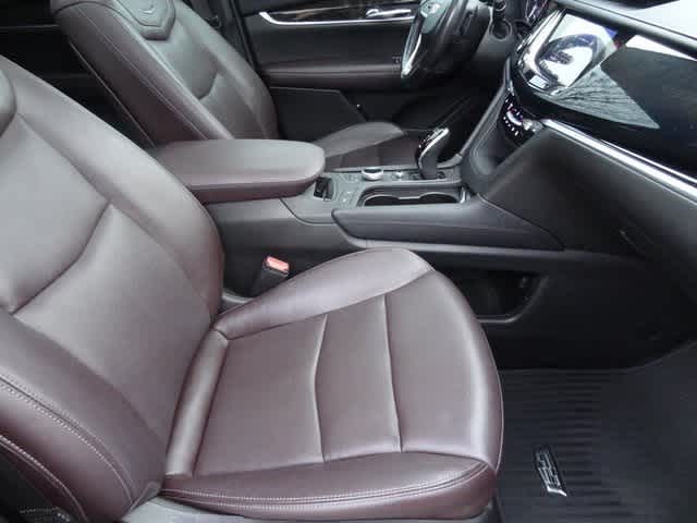 Thumbnail: 2021 Cadillac XT6 - 19