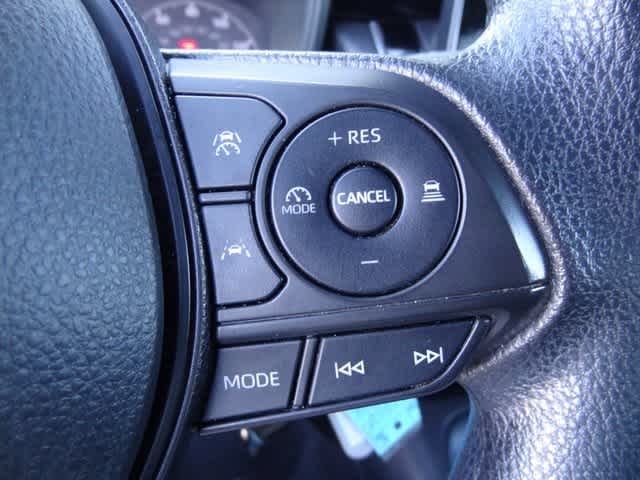 Thumbnail: 2023 Toyota Corolla - 17