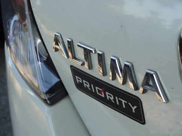 Thumbnail: 2012 Nissan Altima - 12