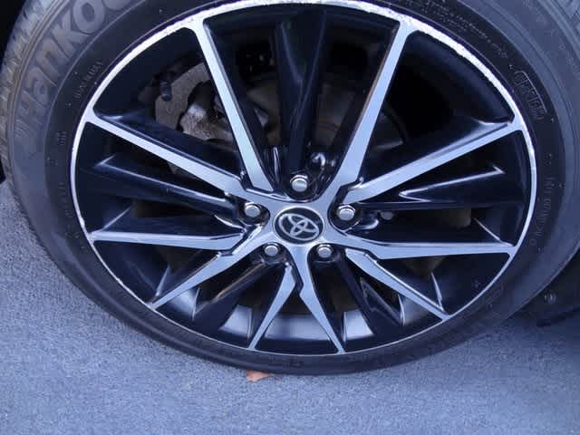 Thumbnail: 2021 Toyota Camry - 12