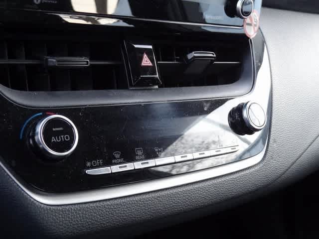 Thumbnail: 2022 Toyota Corolla - 18