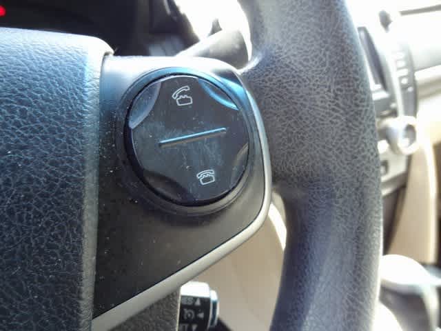 Thumbnail: 2012 Toyota Camry - 10