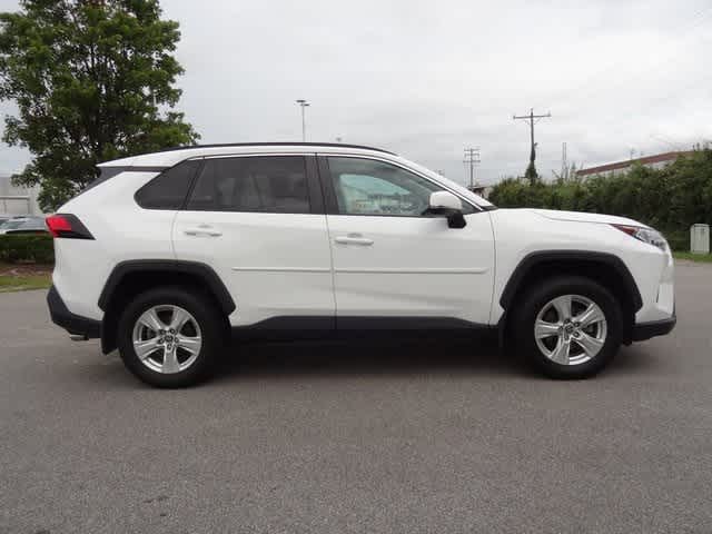 Thumbnail: 2021 Toyota RAV4 - 4