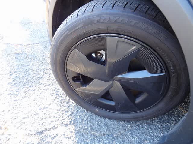 Thumbnail: 2024 Toyota Prius - 33