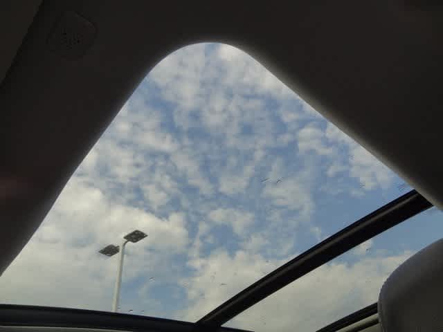 Thumbnail: 2022 Toyota Highlander - 7