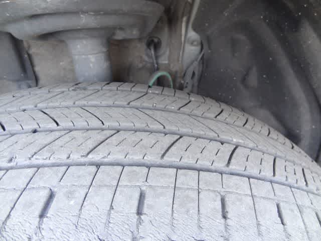 Thumbnail: 2021 Toyota RAV4 - 15