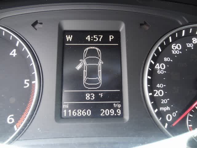 Thumbnail: 2014 Volkswagen Passat - 16