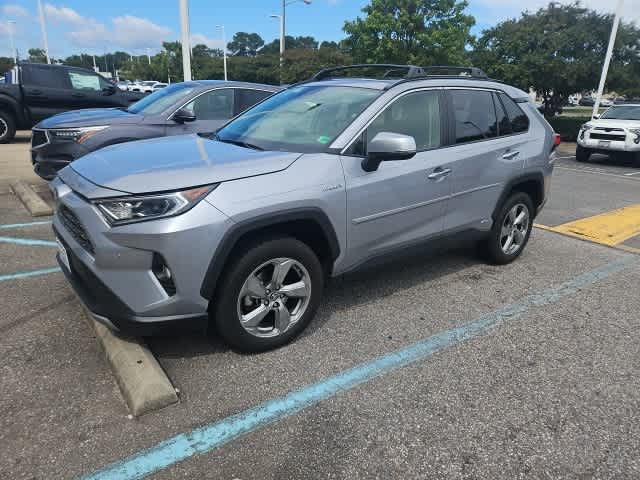 Thumbnail: 2019 Toyota RAV4 - 3